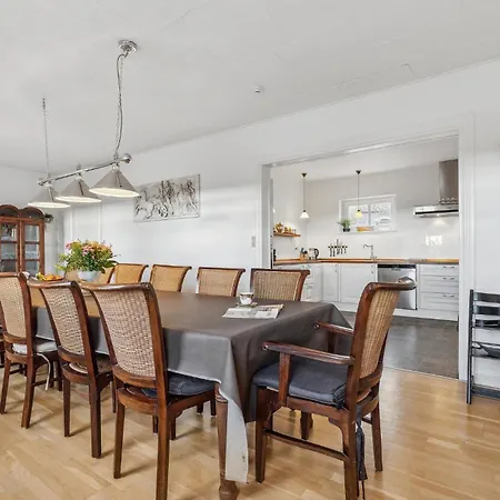 Nice In With Kitchen